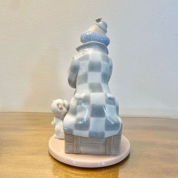 Hand Painted Porcelain Clown Figurine by Paul Sebastian vintage - Picture 5 of 8